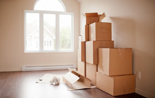 Loading and transport planning for a commercial move near Sutton